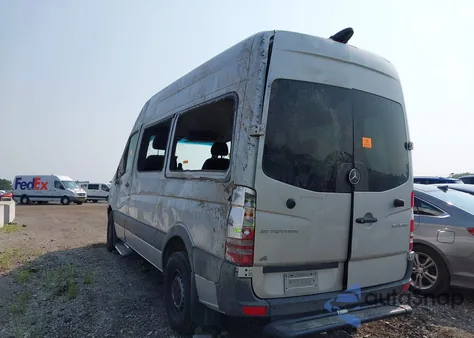 2016 Mercedes-Benz Sprinter 2500 Normal Roof z USA, uszkodzony, nr VIN WDZPE7DD1GP234493